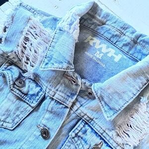 RWH Distressed Denim Vest Medium - Sleeveless Light Wash Ripped Jean Vest